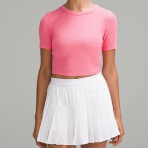 LULULEMON NWT Hold Tight Straight Hem Cropped T-Shirt.  Color Sakura Pink
